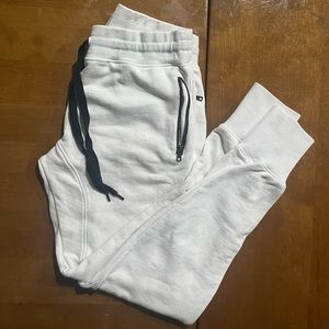 PacSun Reign Storm White With Black Zippers Size Small Joggers